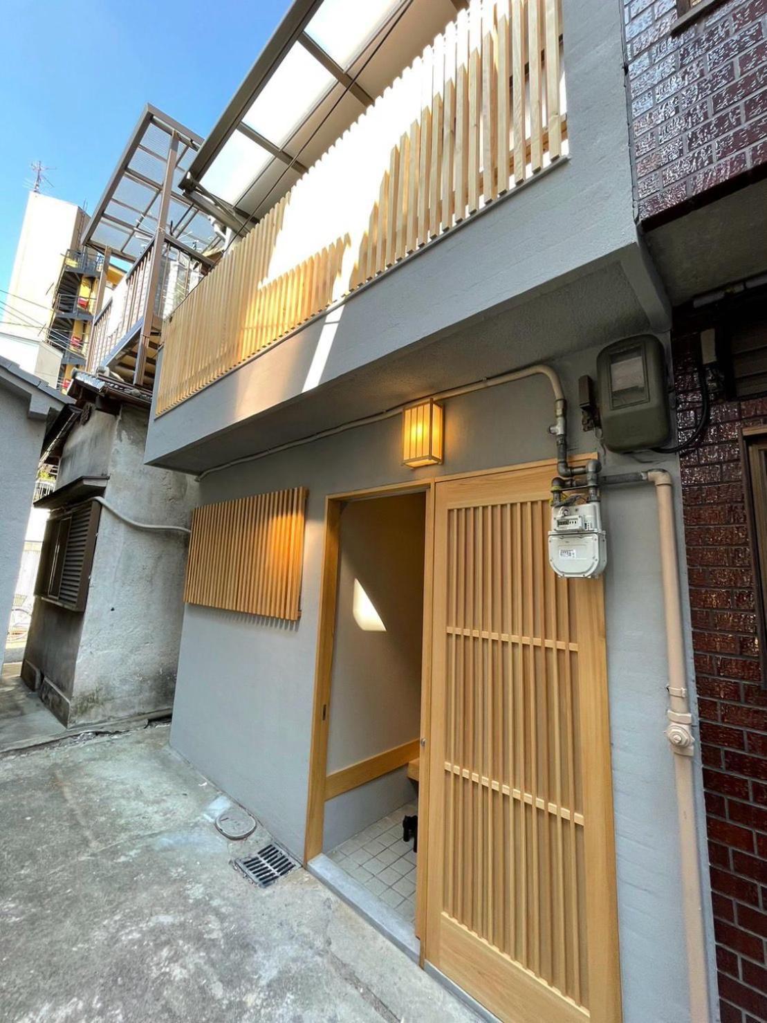 Tamatsukan 玉津館, Kansai Airport 關西空港 57 Mins, Namba 6 Mins, Nihonbashi 4 Mins, Universal Studio 37 Mins, Nara 30 Mins, Walk Jr Tsuruhashi 7 Mins, Early Check In Osaka Zewnętrze zdjęcie